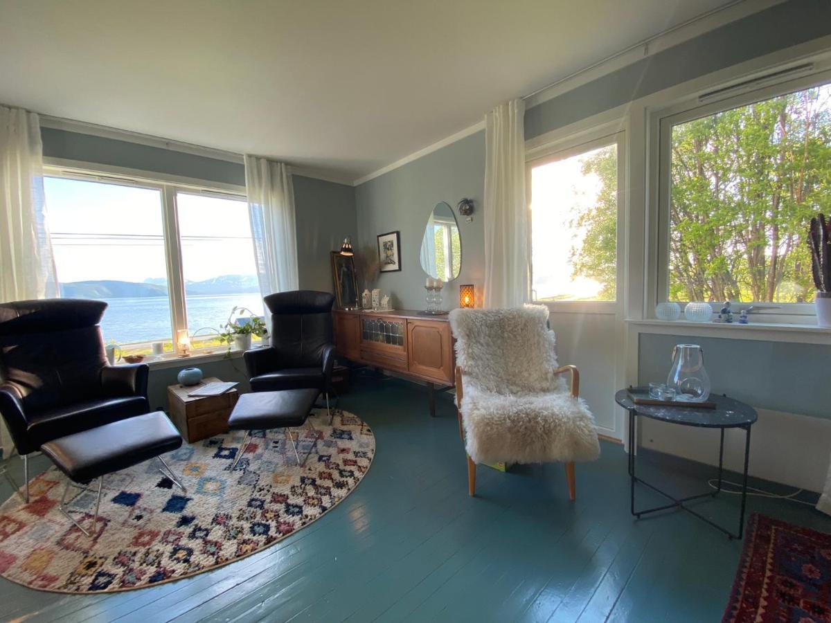 Unique And Charming Holiday Home With Fantastic Sea Views Tromso Bagian luar foto