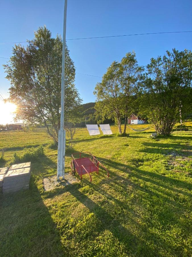 Unique And Charming Holiday Home With Fantastic Sea Views Tromso Bagian luar foto